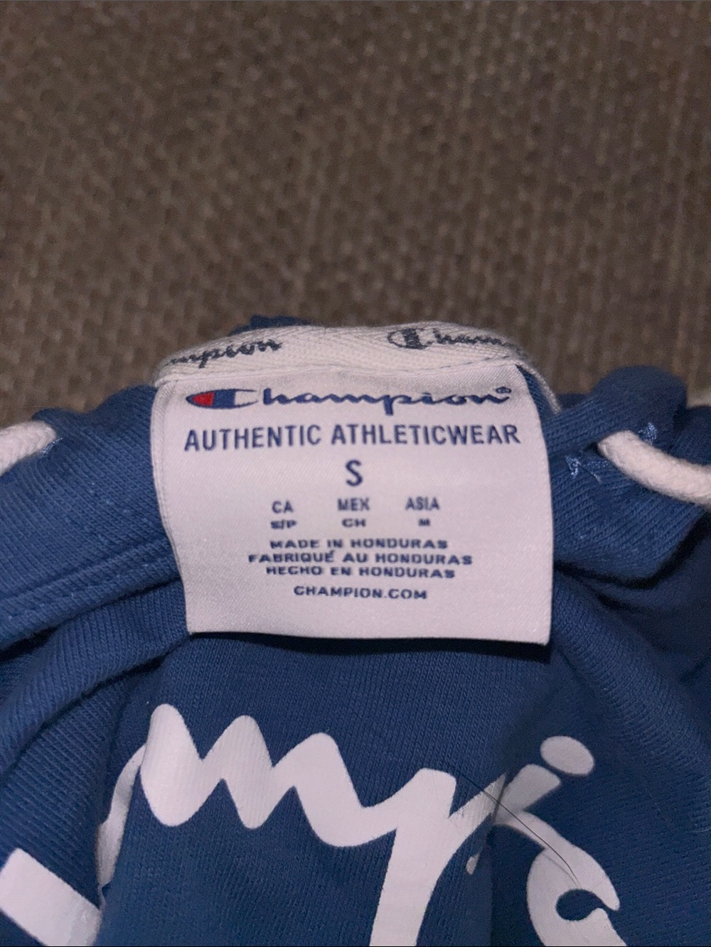 Men Sweater Subcategory Classification - Picture 2 of 3